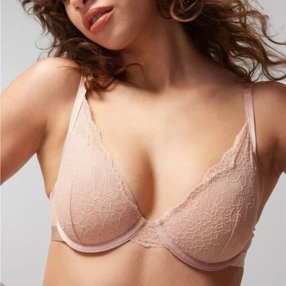 Soma Lightest Lift Lace Plunge Bra Size 36DD Nude Underwire Adjustable Straps